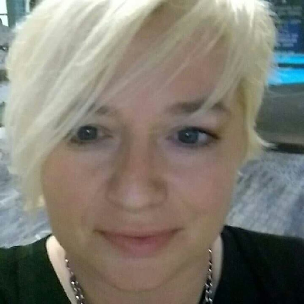 Meet your Posher, Suzanne